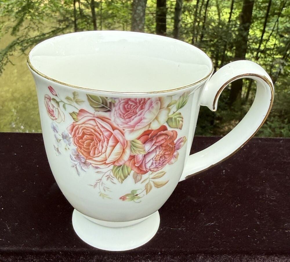 Pacifica Large Footed Mug Ceramic Floral Sweet Coffee Tea Cup